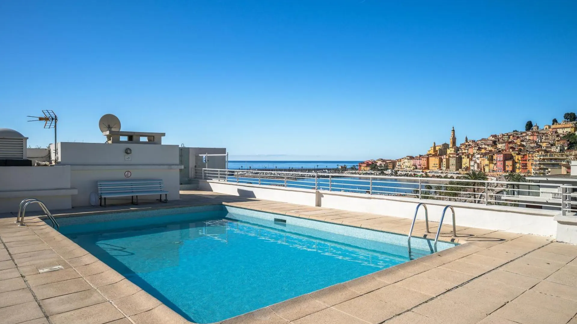 Le Rocamare - Piscine Toit Terrasse - Parking Prive - Terrasse Apartment Menton